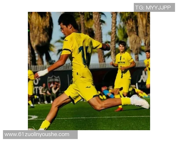 足球明星加盟中国综艺节目展现多才多艺魅力引发观众热议